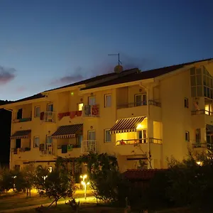 Zlatni Lav **** Martinšćica